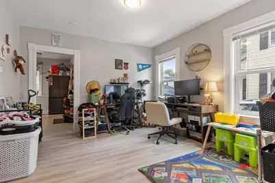 85 Montrose St, Springfield, MA 01109 - Photo 10