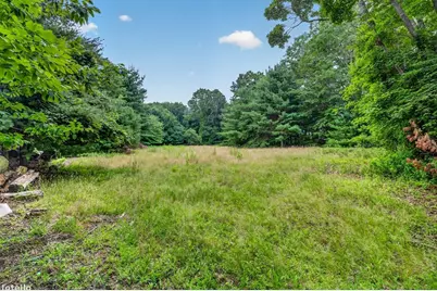 52 S Main St, Berkley, MA 02779 - Photo 2