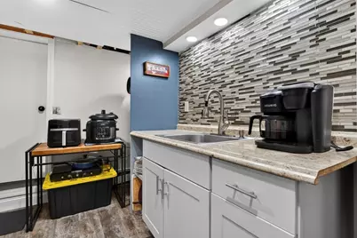 29 Bowman St, Malden, MA 02148 - Photo 14