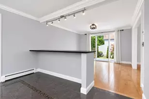 29 Bowman St, Malden, MA 02148 - Photo 12