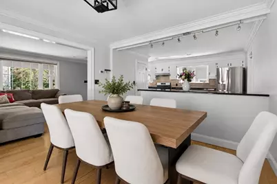 29 Bowman St, Malden, MA 02148 - Photo 8