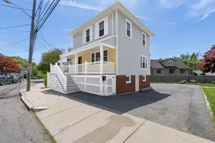 29 Bowman St, Malden, MA 02148 - Photo 2