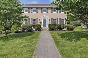 12 Heritage Dr, Woburn, MA 01801 - Photo 1
