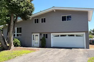 11 Debra Ln, Framingham, MA 01701 - Photo 1