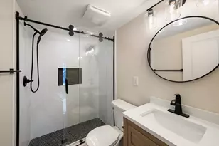 8 Hollis St, Newton, MA 02458 - Photo 20