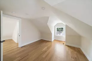 8 Hollis St, Newton, MA 02458 - Photo 22