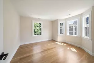 8 Hollis St, Newton, MA 02458 - Photo 20