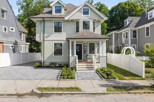 8 Hollis St, Newton, MA 02458 - Photo 1