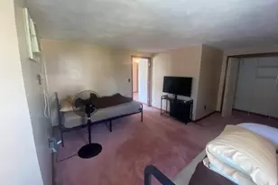 53 Linden St, Everett, MA 02149 - Photo 2