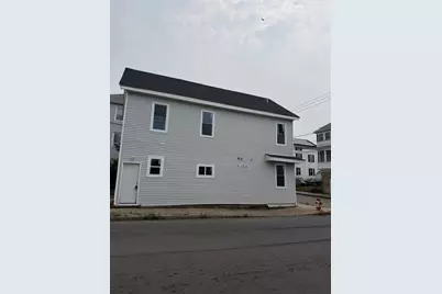 82 William St, Fall River, MA 02721 - Photo 2