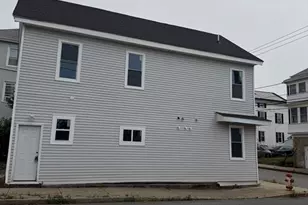 82 William St, Fall River, MA 02721 - Photo 2