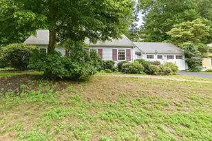 127 Anawan Rd, North Attleboro, MA 02760 - Photo 2