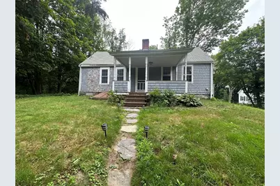 343 High St, Pembroke, MA 02359 - Photo 2