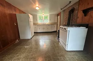 343 High St, Pembroke, MA 02359 - Photo 6