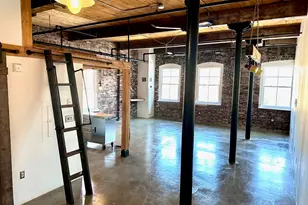 172 Middle St, Lowell, MA 01852 - Photo 1