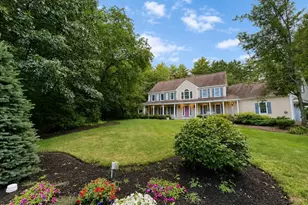 6 Worthington Green, Beverly, MA 01915 - Photo 1