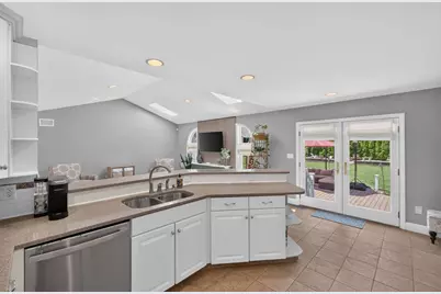 63 Ansel White Dr, Acushnet, MA 02743 - Photo 4