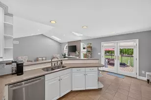 63 Ansel White Dr, Acushnet, MA 02743 - Photo 4