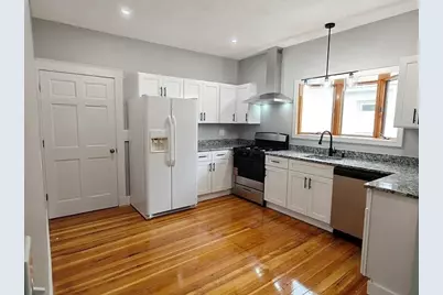 830 Fellsway #1, Medford, MA 02155 - Photo 2