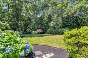 20 Eagle Dr, Mashpee, MA 02649 - Photo 8