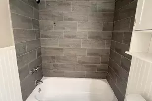 7 Maple Crest Cir, Holyoke, MA 01040 - Photo 10