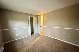 7 Maple Crest Cir, Holyoke, MA 01040 - Photo 10