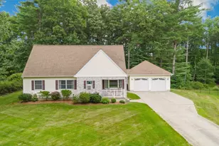 16 Pine Hill Rd, Easthampton, MA 01027 - Photo 2