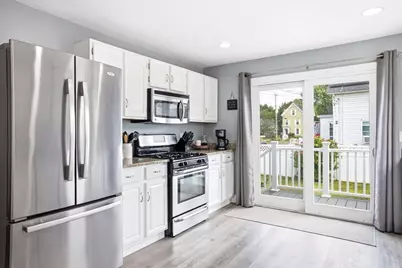 2 Elmwood Ave, Haverhill, MA 01835 - Photo 10