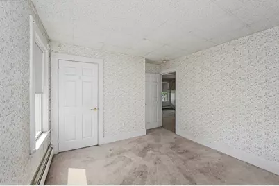 9 Bourne St, Lowell, MA 01852 - Photo 22