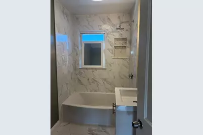 68 West Britannia St #2, Taunton, MA 02780 - Photo 2