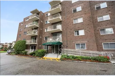34 Hamilton Rd #210, Arlington, MA 02474 - Photo 10