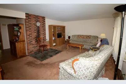 93 Pine St, Dalton, MA 01226 - Photo 8