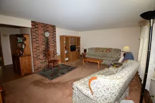 93 Pine St, Dalton, MA 01226 - Photo 8