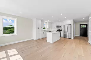 891 N Eastern Ave, Fall River, MA 02720 - Photo 4
