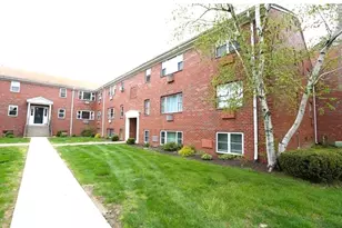 164 Regency Park Dr, Agawam, MA 01001 - Photo 2