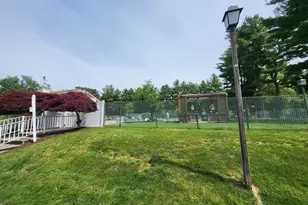 164 Regency Park Dr, Agawam, MA 01001 - Photo 14