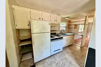 868 Southampton Rd #72, Westfield, MA 01085 - Photo 8