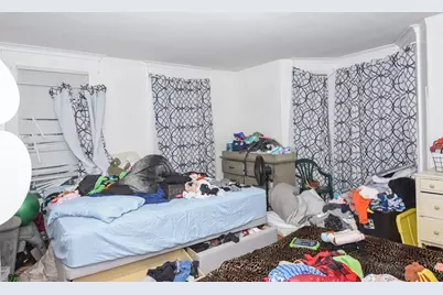 118 Pleasant Street, Fitchburg, MA 01420 - Photo 4