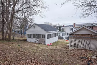 118 Pleasant Street, Fitchburg, MA 01420 - Photo 16