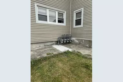 68-70 Russell St, Malden, MA 02148 - Photo 4