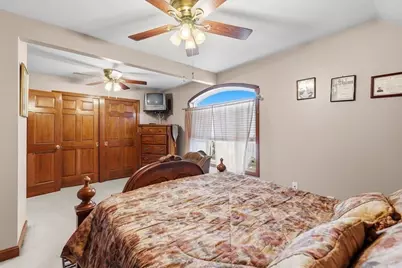52 Florence St, New Bedford, MA 02740 - Photo 18