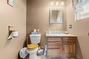 52 Florence St, New Bedford, MA 02740 - Photo 16