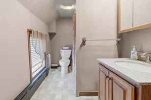 52 Florence St, New Bedford, MA 02740 - Photo 22