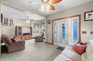 52 Florence St, New Bedford, MA 02740 - Photo 2