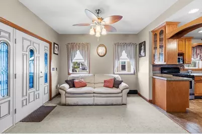 52 Florence St, New Bedford, MA 02740 - Photo 6