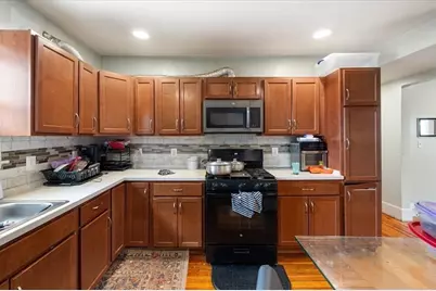 285 Green St #2, Brockton, MA 02301 - Photo 4