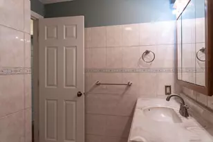 124 Heritage Dr, Northbridge, MA 01588 - Photo 20
