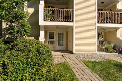 124 Heritage Dr #124, Northbridge, MA 01588 - Photo 2