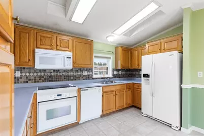 7 Robert Rd, Plainville, MA 02762 - Photo 20