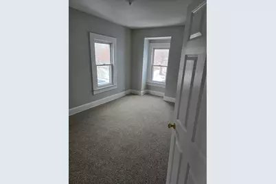 162 Northampton Ave, Springfield, MA 01109 - Photo 6